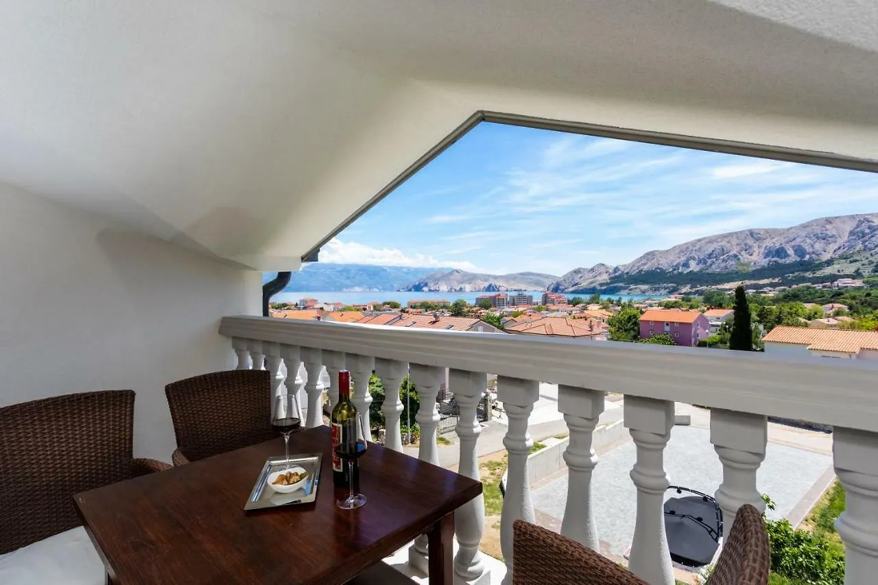 Bed & Breakfast Dosen III Baska